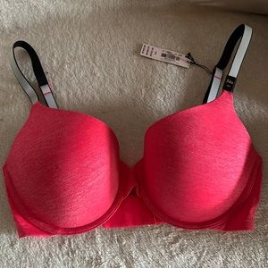 Brand new 34D Victoria secret uplift semi-Demi